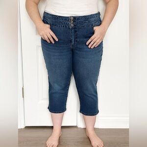 Blue Ankle Cropped Jeans with Classic Indigo Wash